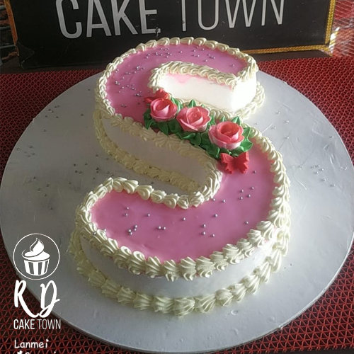 Alphabet Design Cake
